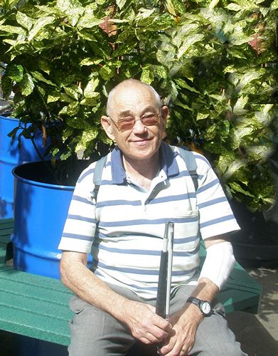 [tn_2008+08+20+John.jpg]