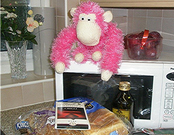 [Ellie+chocolate.jpg]