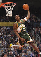 Travis' Blog of Boringness: The 50 Best Dunks (50-41)