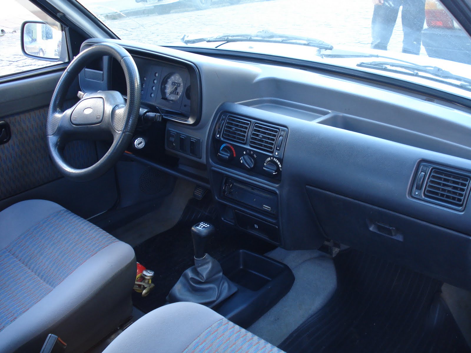 Achou Veículos ESCORT HOBBY