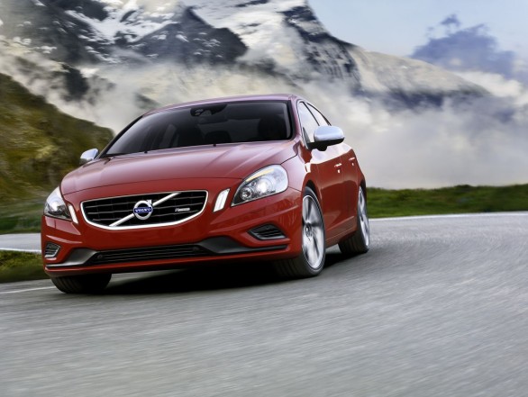 Auto Car Prices: Volvo S60 and V60 R-Design 2011: Outdoor Sports