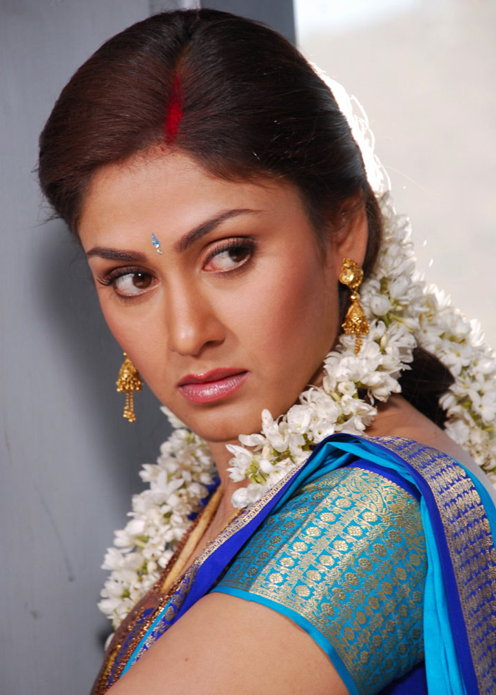 Manjari Telugu Hot Beauty Latest Photo Stills Homely Look Beauty