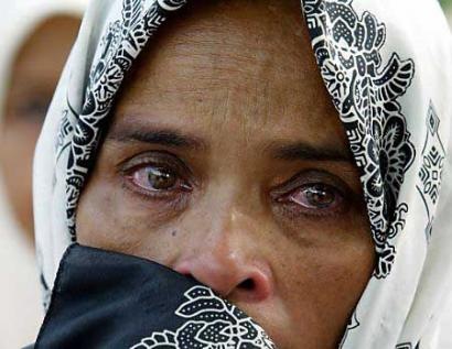 [MENANGIS+BESAR.jpg]