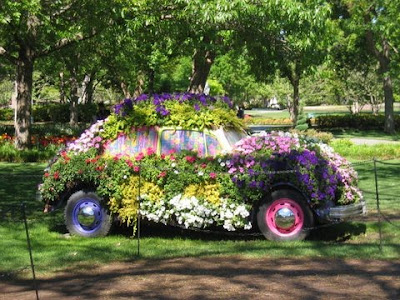 Selvage Blog: Flower Car