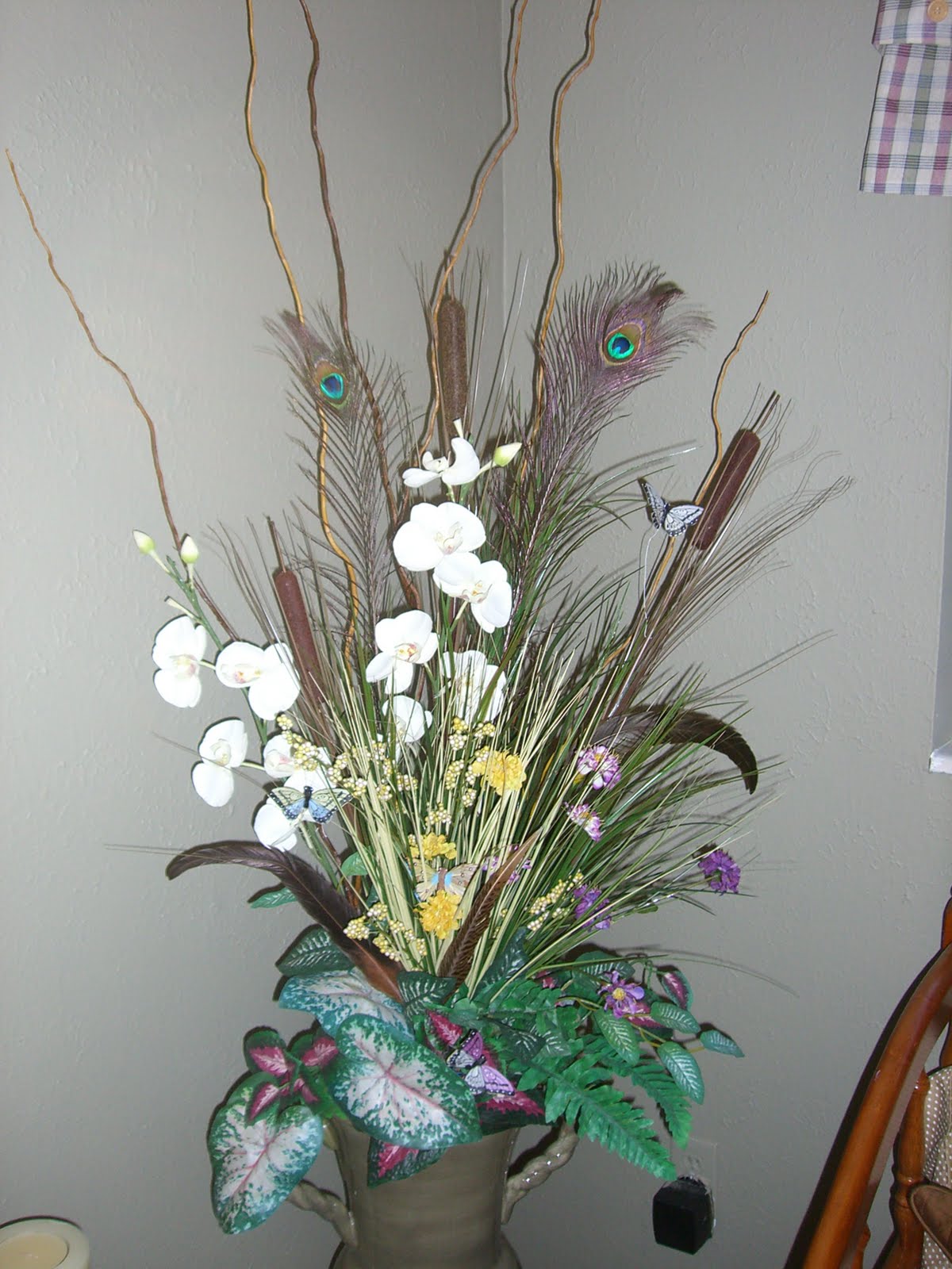 Farmers Heart in an Urban setting dry flower arrangements