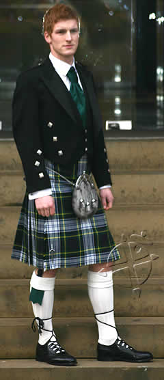 Great Scot: How to Wear a Full Formal Kilt Outfit