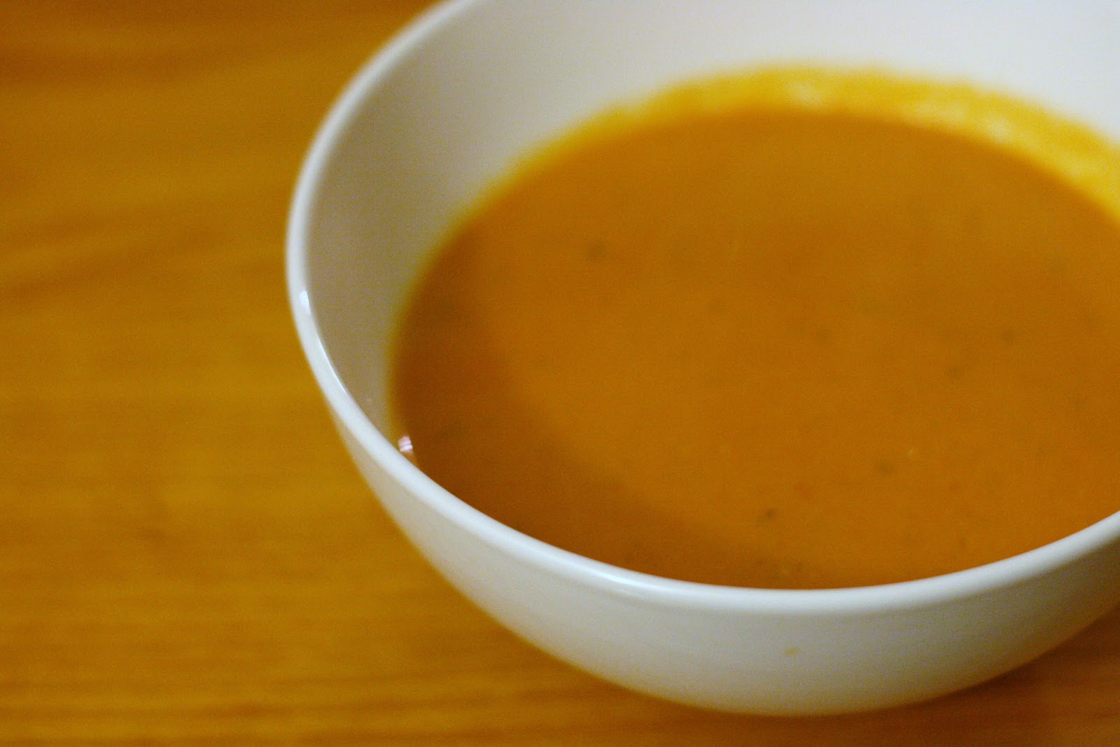 Laine's Recipe Box: Spicy Tomato and Blue Cheese Soup