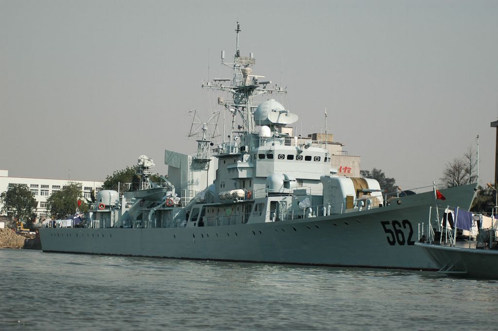 China Defense Blog: JiangHu V Class FFG, Two-Point-O.