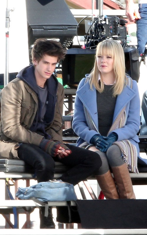 Set photo of Peter Parker and Gwen Stacy in new Spidey pic