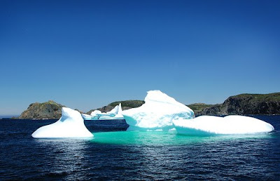 Amazing Iceberg miracle photos - very cool picture