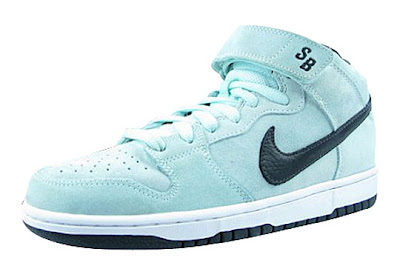 Mocha Soul Clothing: Nike Dunk Mid Pro SB Icy Green