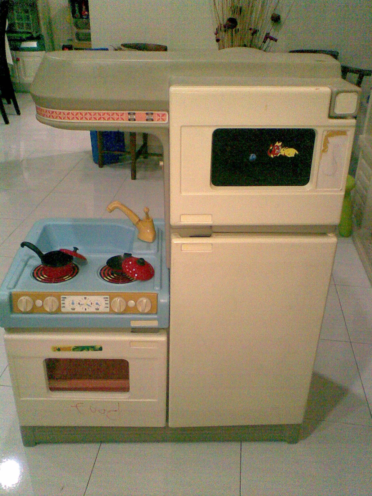 step 2 kitchen cabinet