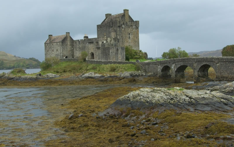 [Photograph Eilean Donan Castle Scotland.jpg]