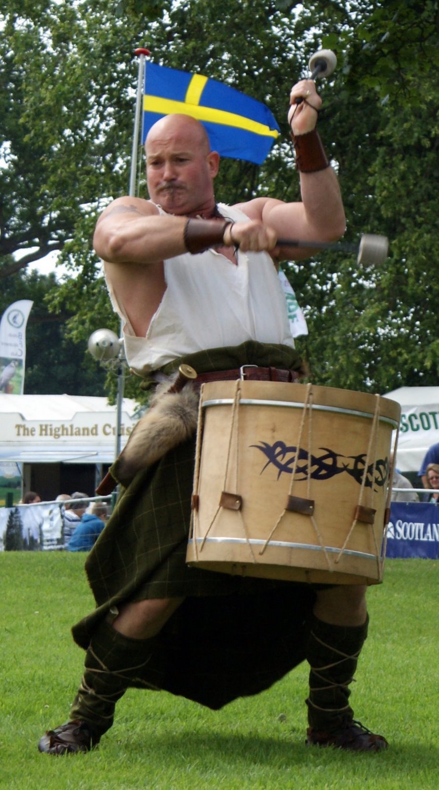 [Photograph+Clann+An+Drumma+Scotland+07.jpg]