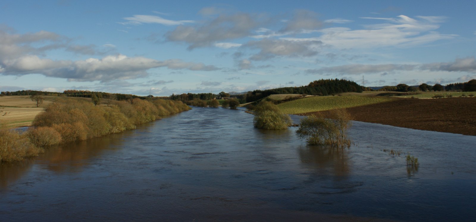 [November+2nd+Photograph+River+Isla+Scotland.jpg]