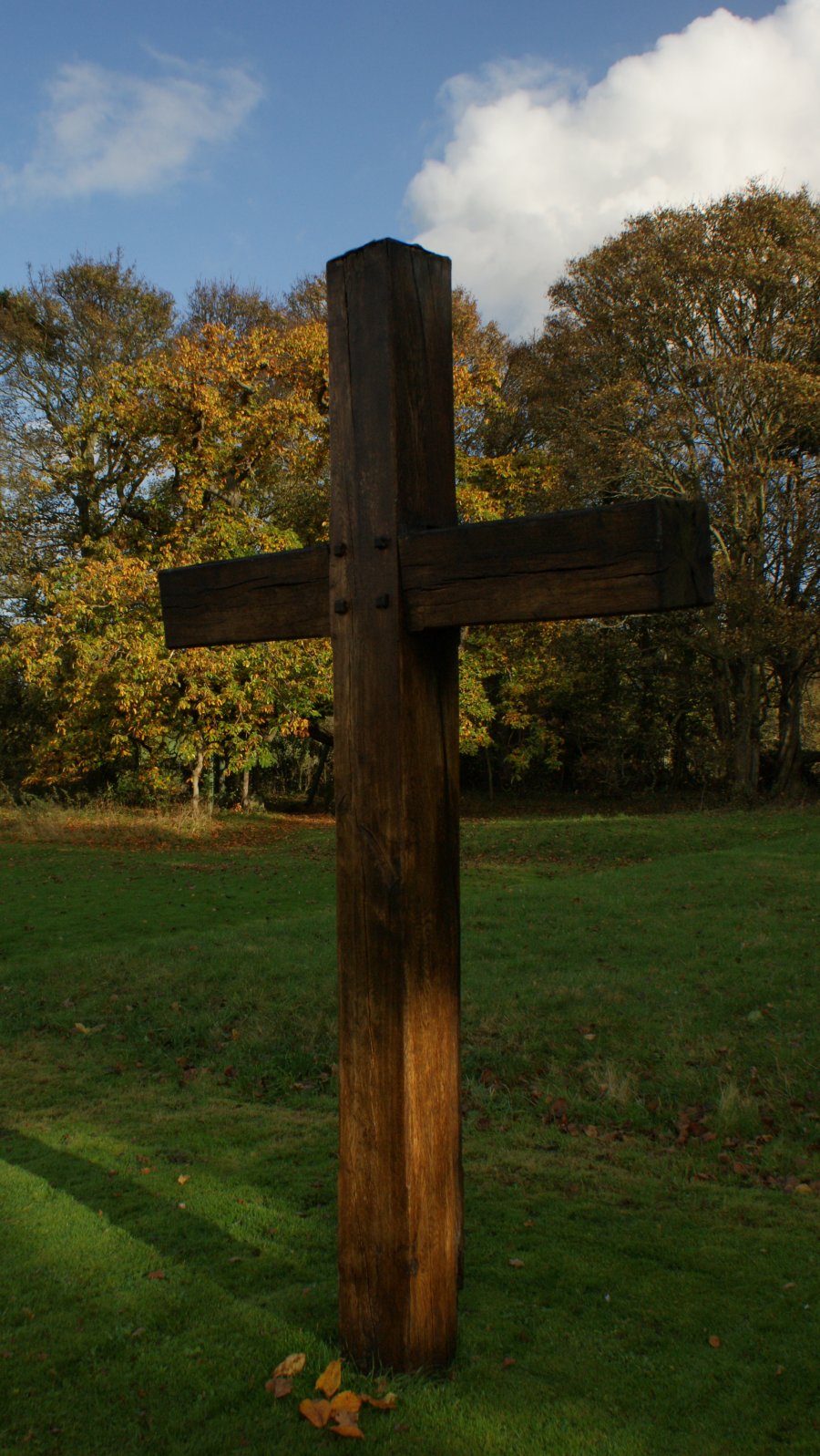 [October+31st+Photograph+Wooden+Cross+Scotland.jpg]