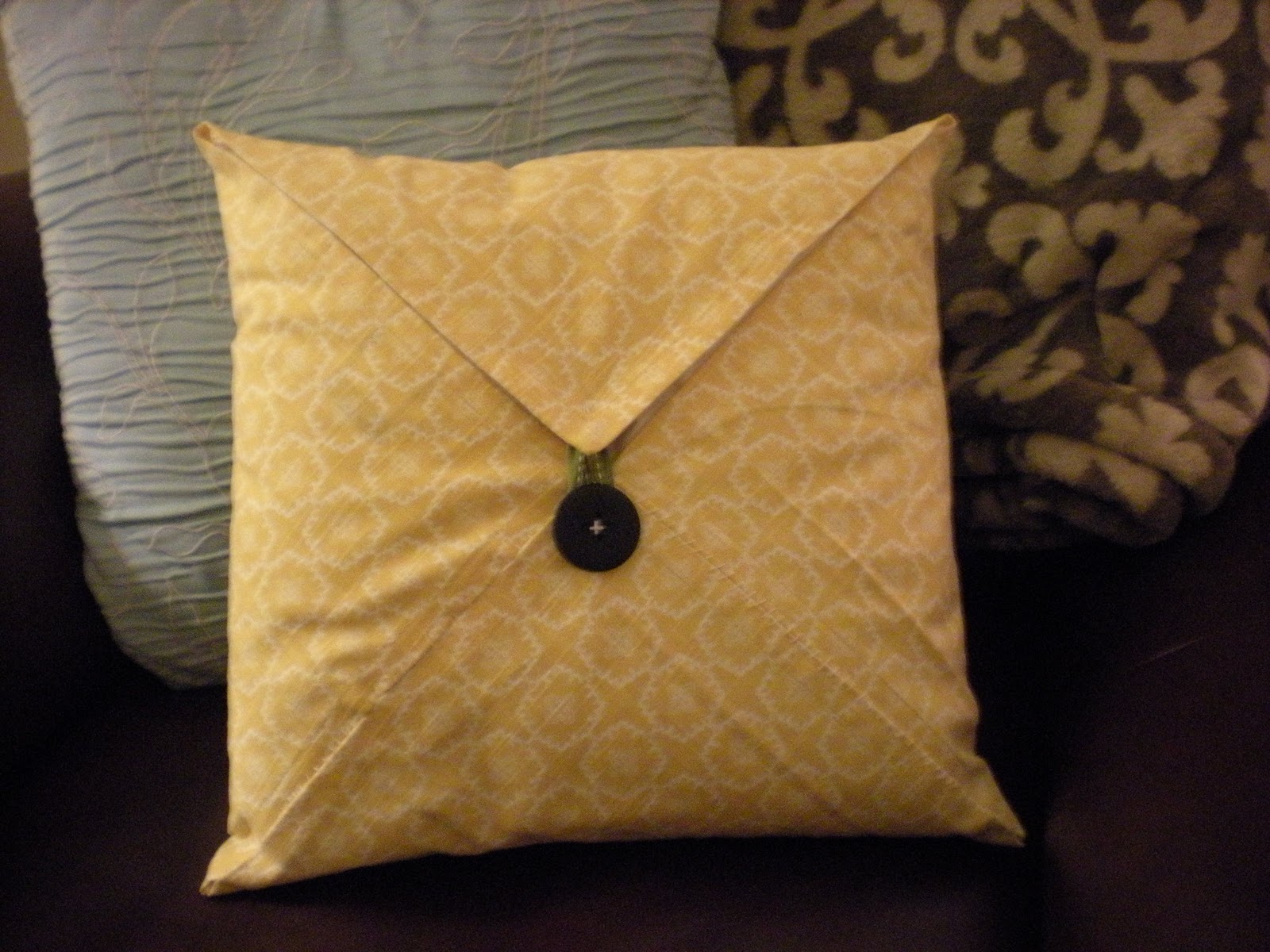 Thrifty Finds and Redesigns Napkin Folded Pillow Cases