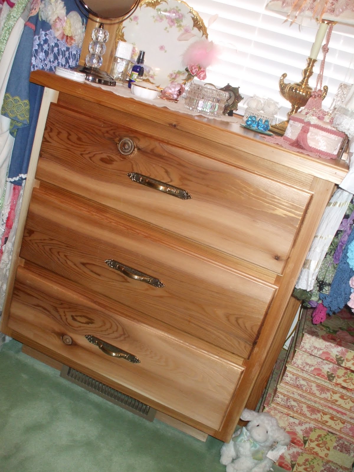 The Simple Cake Dream Closet