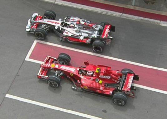 [Alonso+Raikkonen+Montreal+Pit.JPG]
