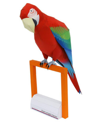 Green-winged Macaw Papercraft