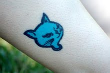 [kitty+tat.jpg]