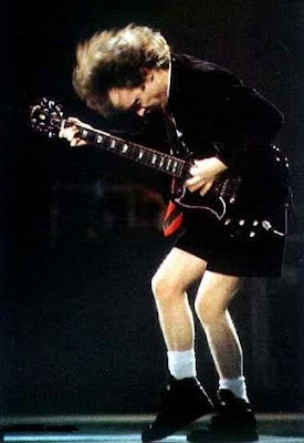 AC/DC: Os 50 melhores guitarristas do mundo