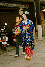 maiko in Gion - Kyoto