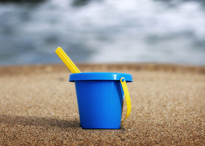 [sandbucket.jpg]
