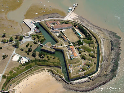 Photo aérienne de la Forteresse Vauban de l'île d'Aix