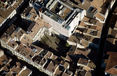 Vue aérienne immeuble rue de la Porte Dijeaux à Bordeaux