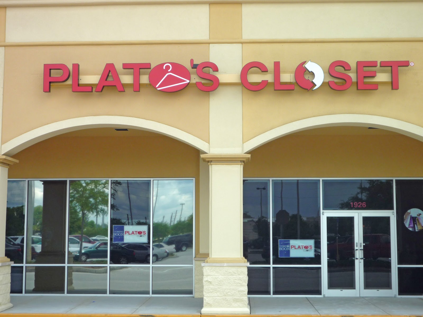 New Tampa and Wesley Chapel, FL Platos Closet announces grand opening