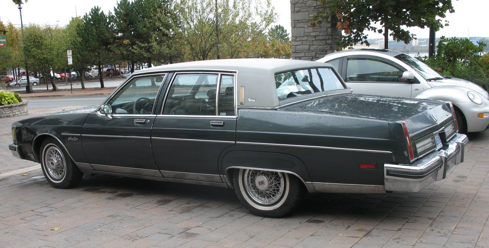 Truckfax TRIBUTE TO OLD PARKED CARS