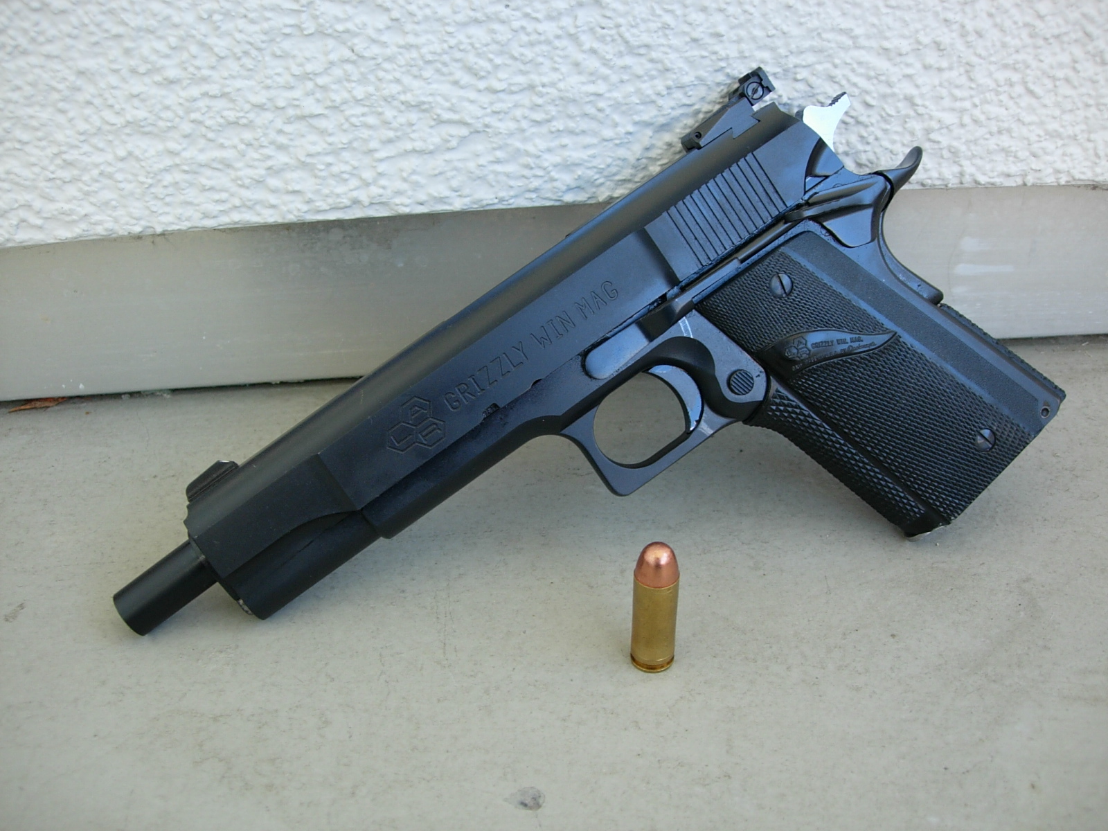 Sfera Gun Club: Grizzly Win Mag Pistol (.45 Winchester Magnum Πιστόλι)