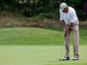 Obama enjoys golfing