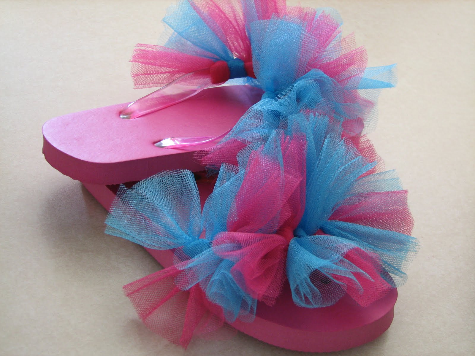 things to give a hoot about: Tulle Flip Flops