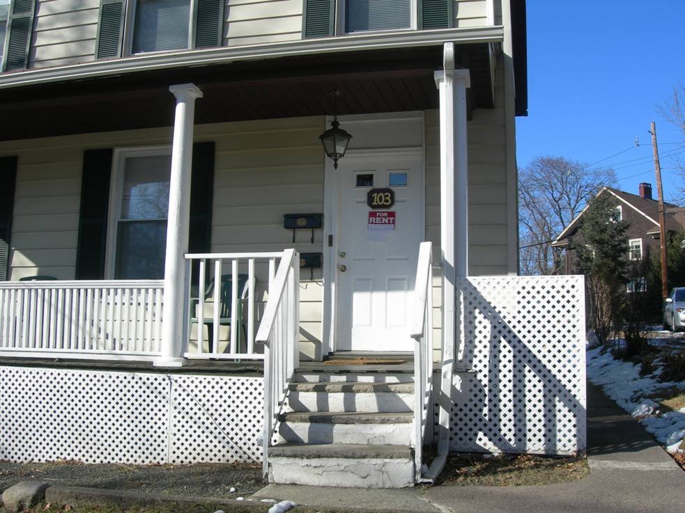 [the+house+on+the+hill.bmp]