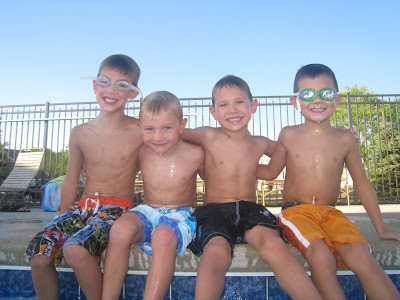 Brooks Family: Swimming Pool Party