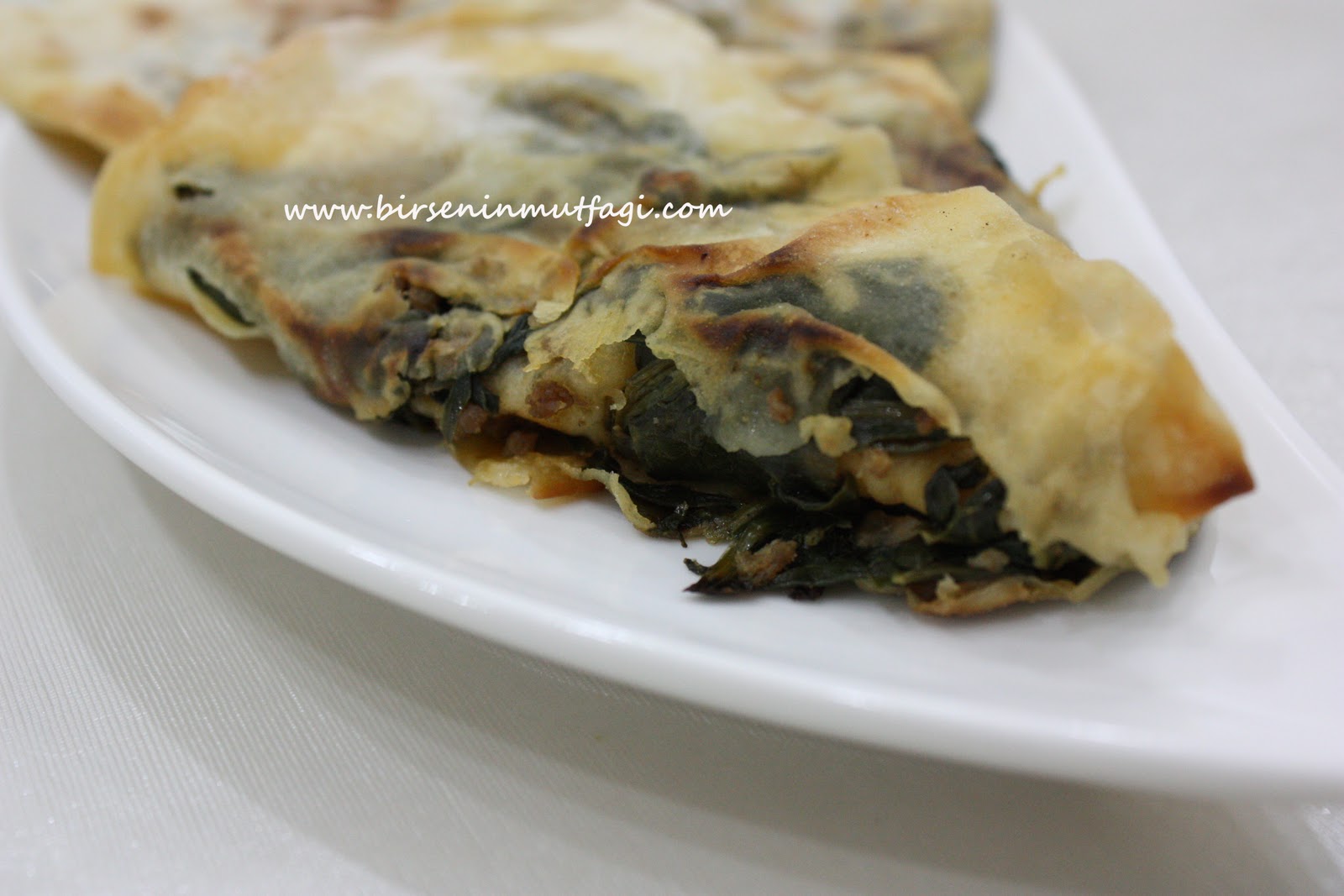 Ispanaklı Pide: Mancarlı Ispanaklı Pide: Mancarlı