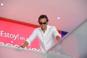 [Kyle+in+El+Salvador.bmp]