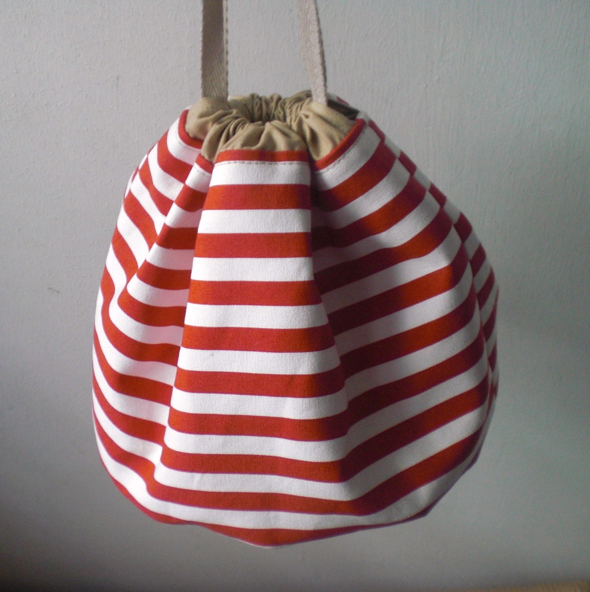 FLAT DRAWSTRING POUCH NAUGHTY NEON