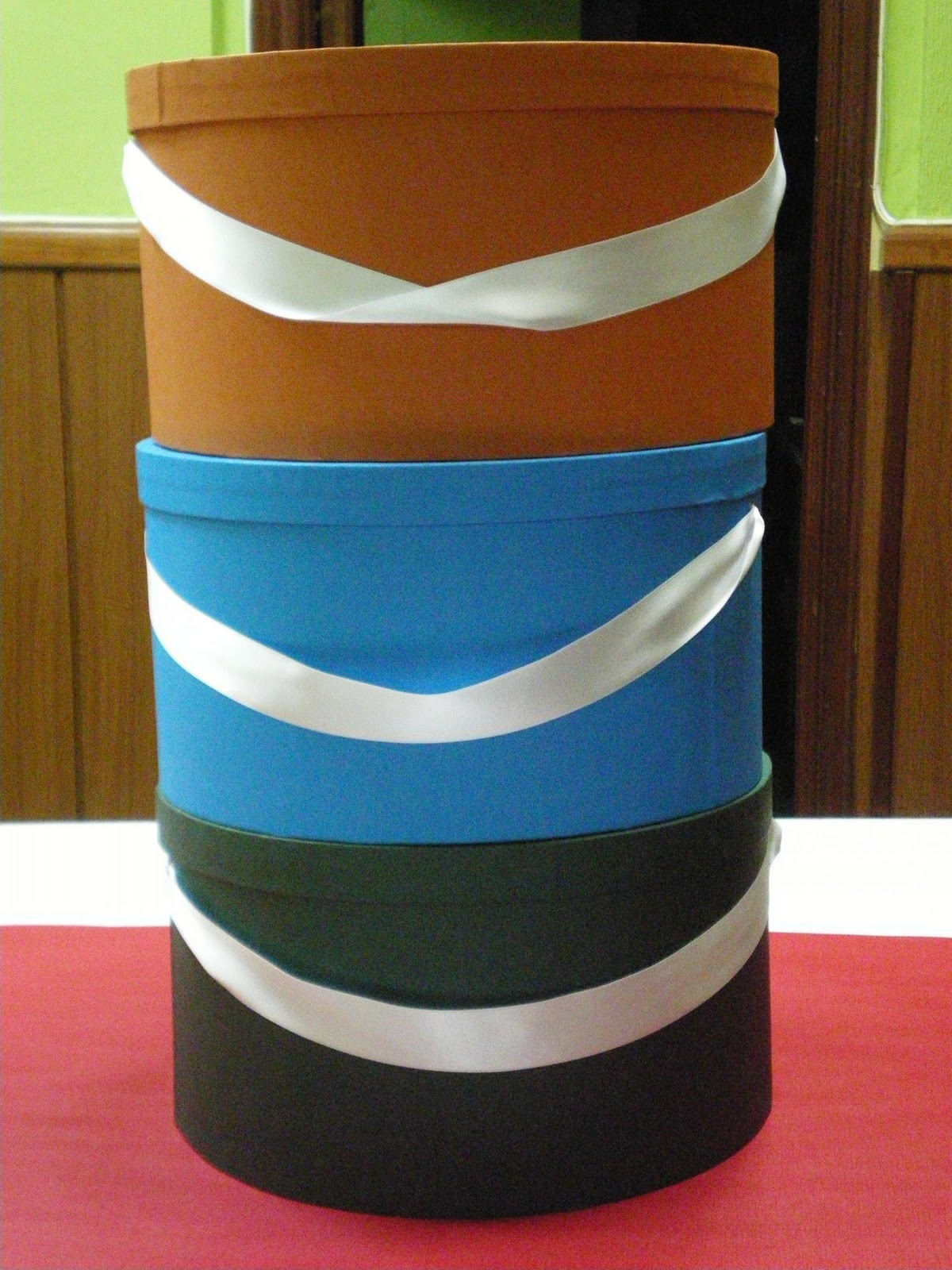 Cajas de Cartón a Medida: Cajas de Regalo de tienda