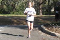 Anna Busby was the top woman finisher, crossing the line 14th overall in 21:03.