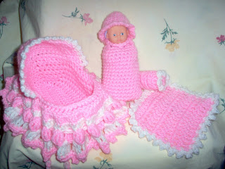Craftdrawer Crafts: Free Crochet Pattern for Baby Doll Crib Bassinet
