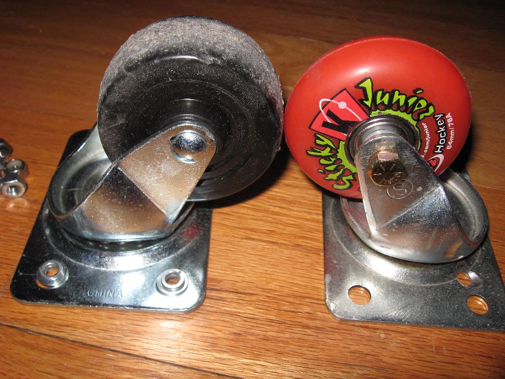 Paul's R2D2 Project Rollerblade wheels installed and working