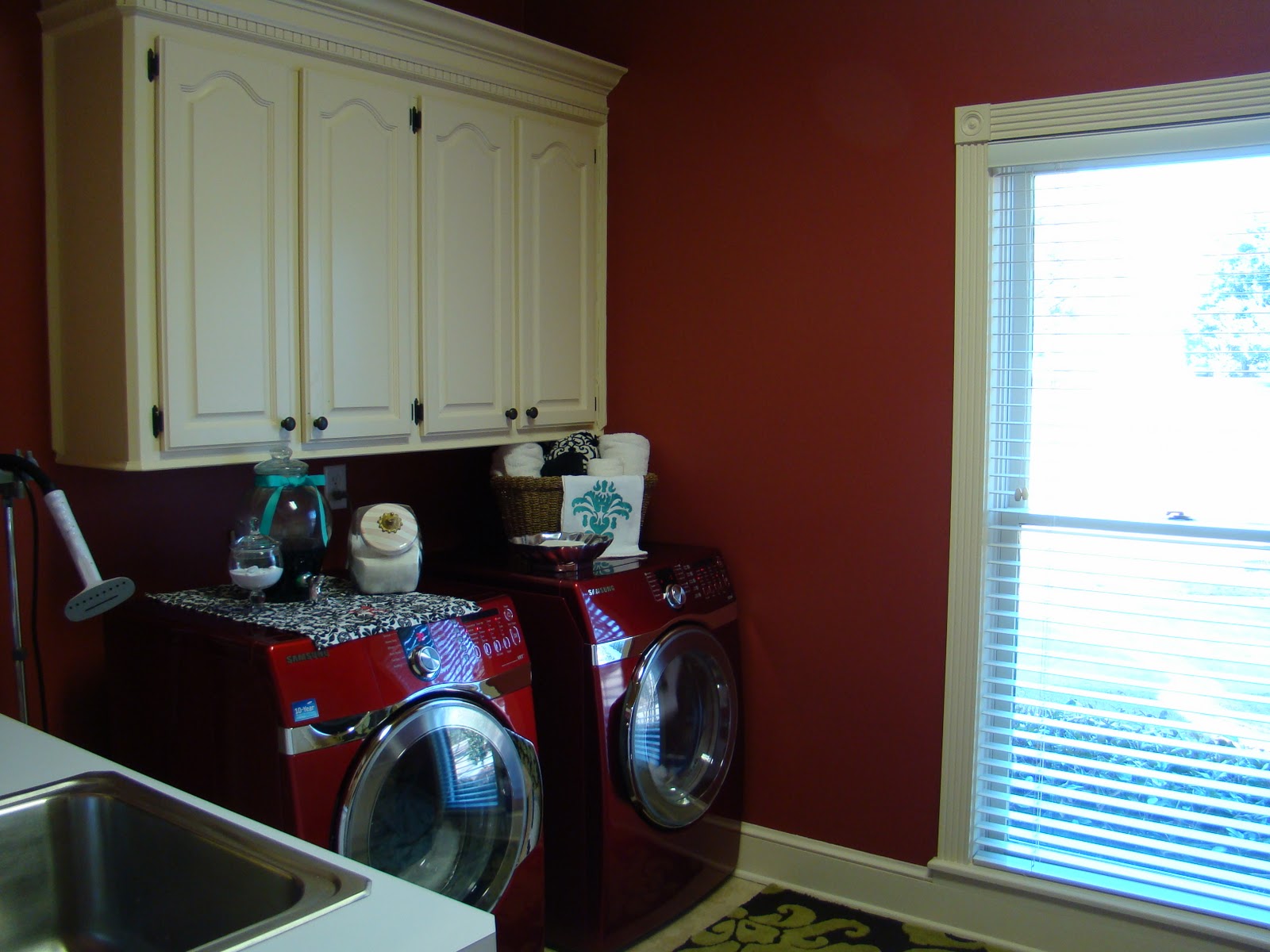 MY SEW SOUTHERN LIFE: Laundry room organization