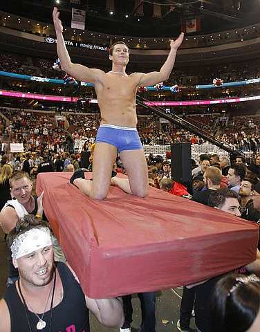 [pair+of+wingettes+5.jpg]