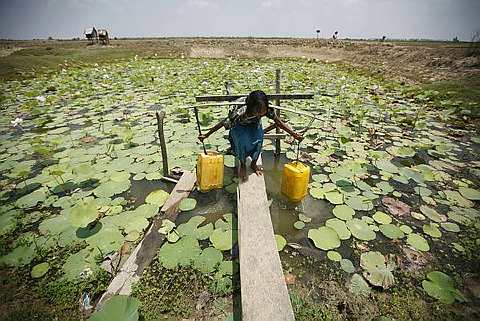 [Cyclone+Nargis18.jpg]