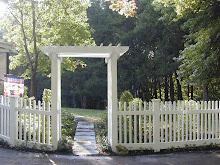 AN ENTRY GARDEN GATE