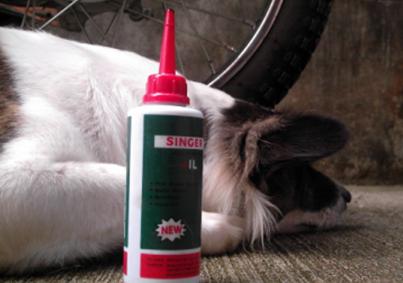 Singer oil for motorcycle chain Clearance