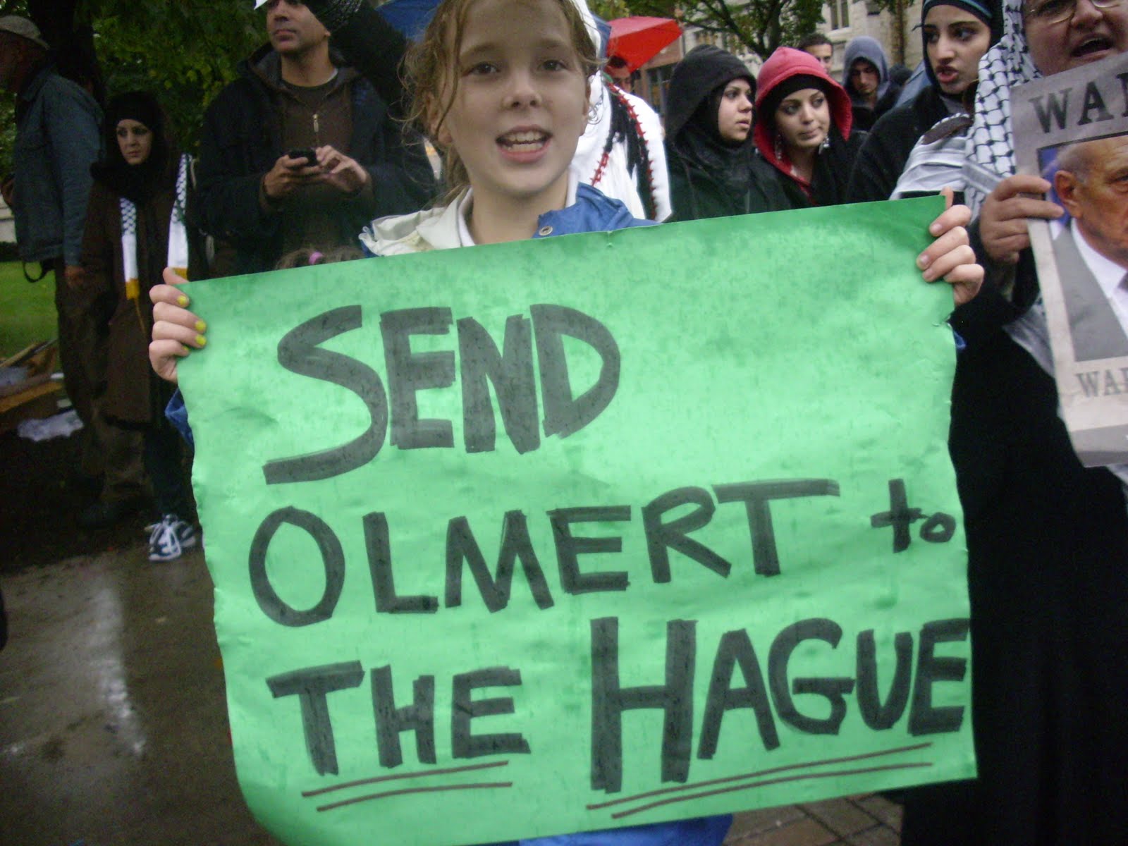 [Olmert+Protest+Oct+15+09+059.JPG]
